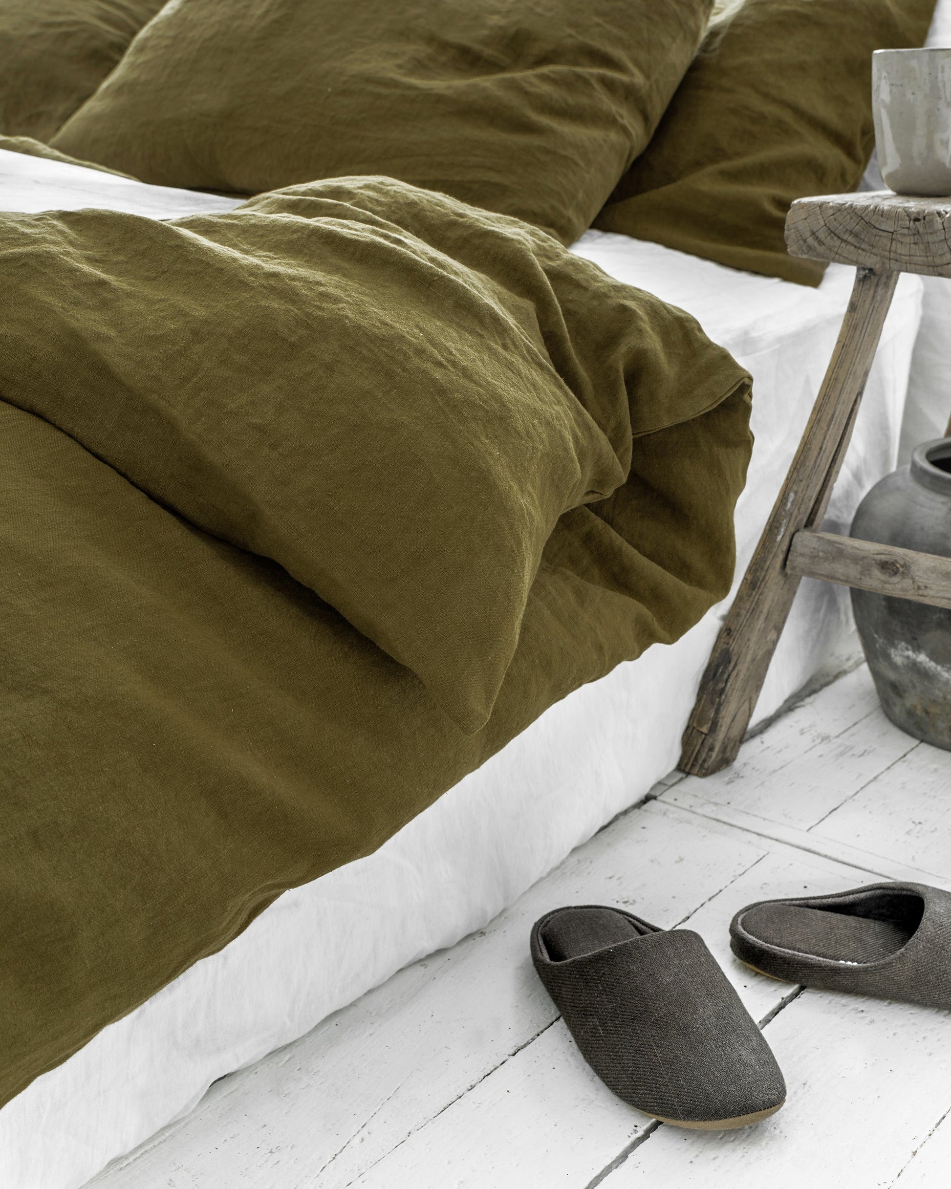 Olive green linen pillowcase - Main Image