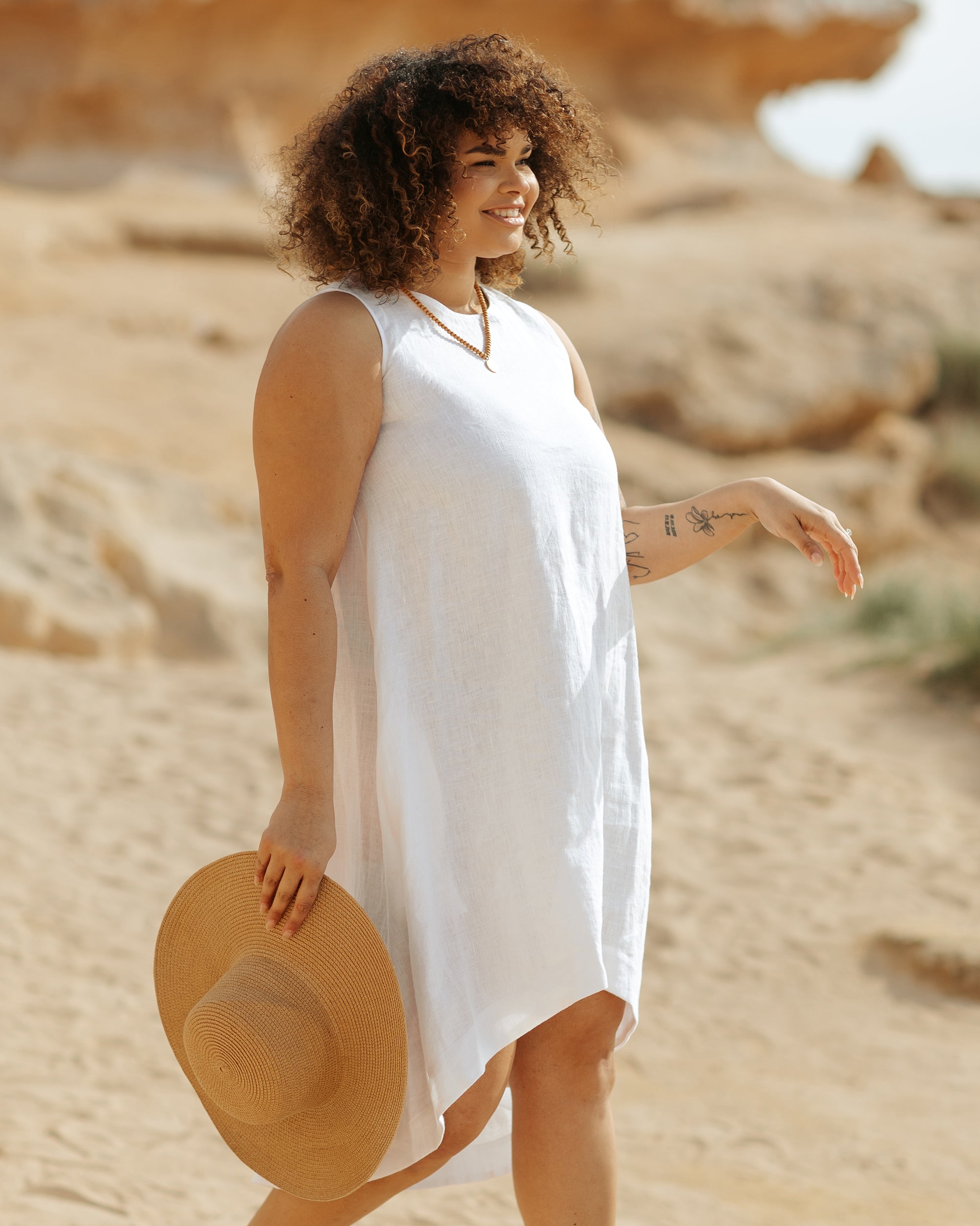 Royal TOSCANA linen dress in White