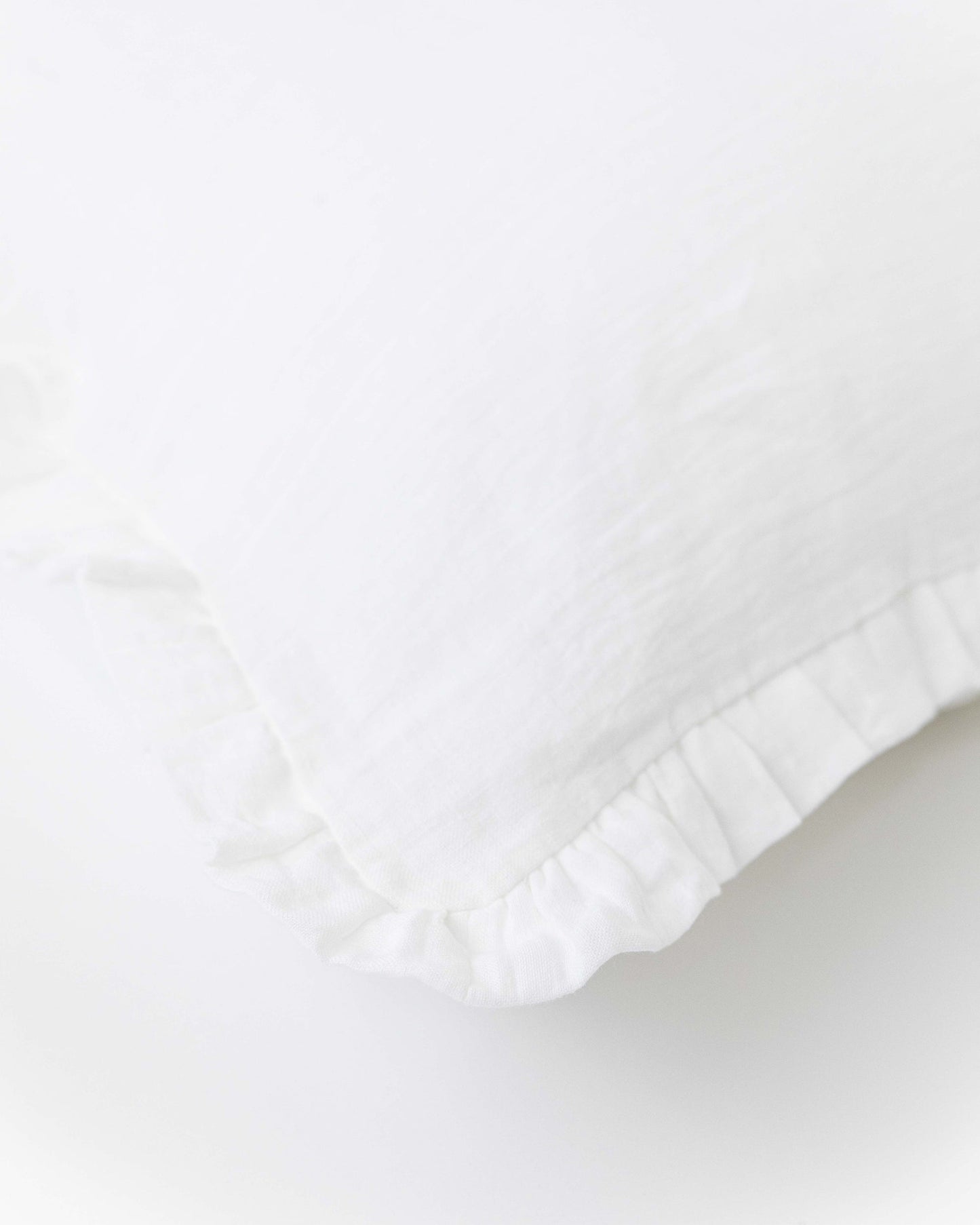 Ruffle trim linen pillowcase in Ivory - MagicLinen