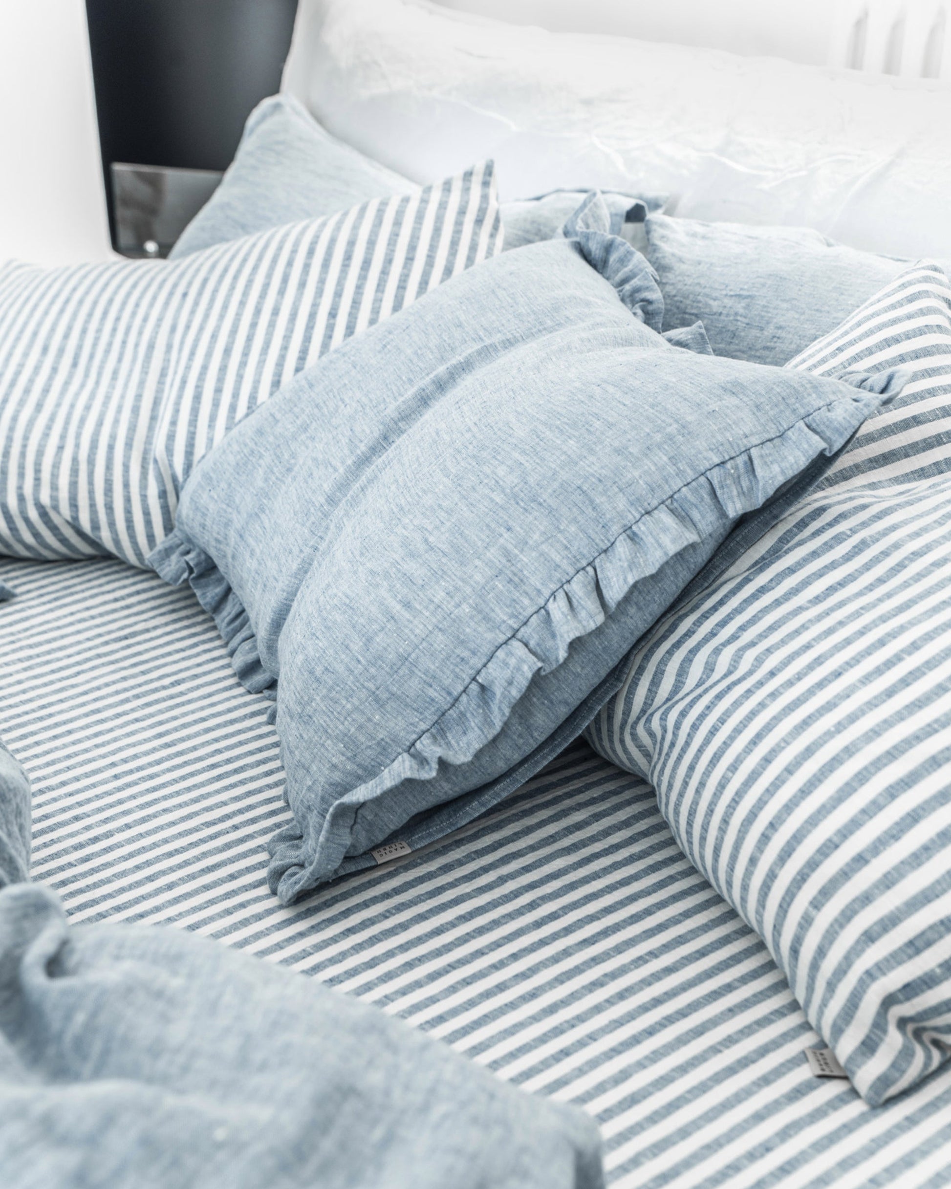 Custom size ruffle trim linen pillowcase in Blue melange - MagicLinen