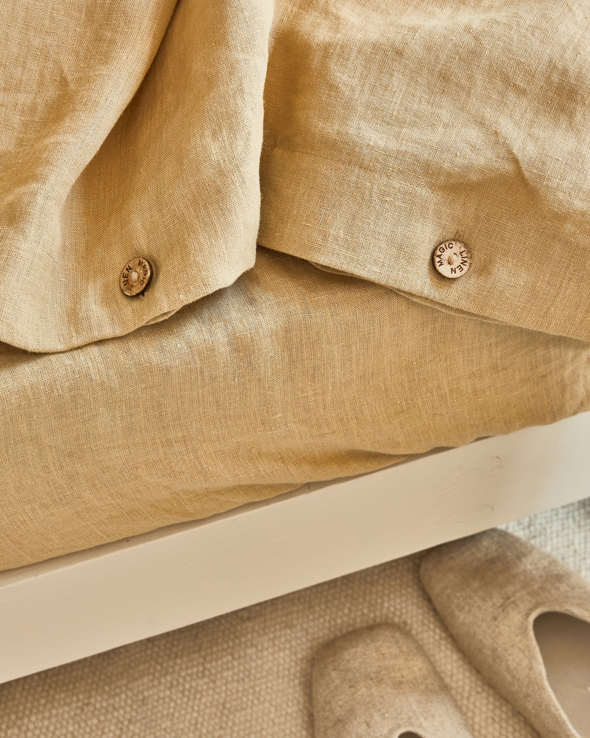 Sandy beige linen fitted sheet - MagicLinen