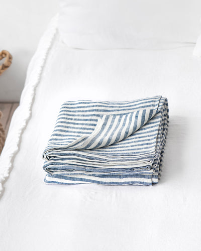 Striped in blue linen flat sheet - MagicLinen