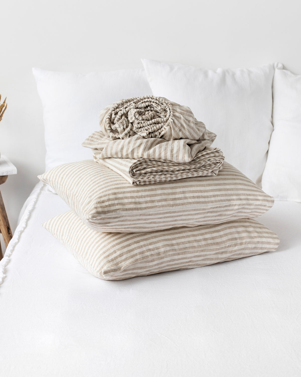 Striped linen sheet set