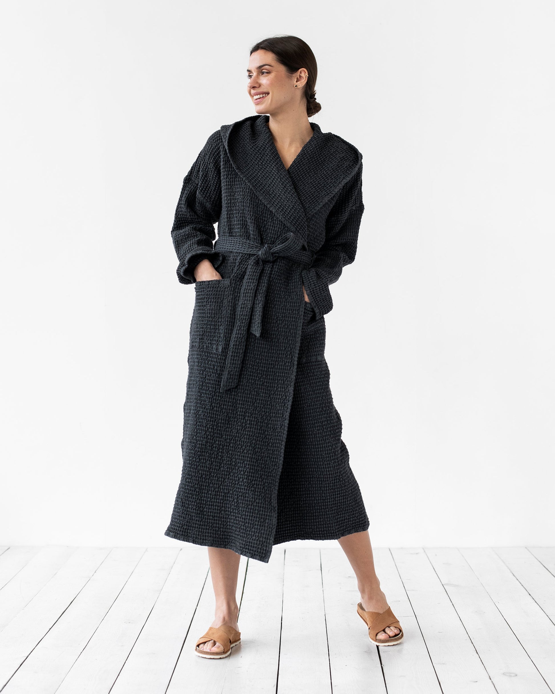 Women's waffle robe in Dark gray - MagicLinen