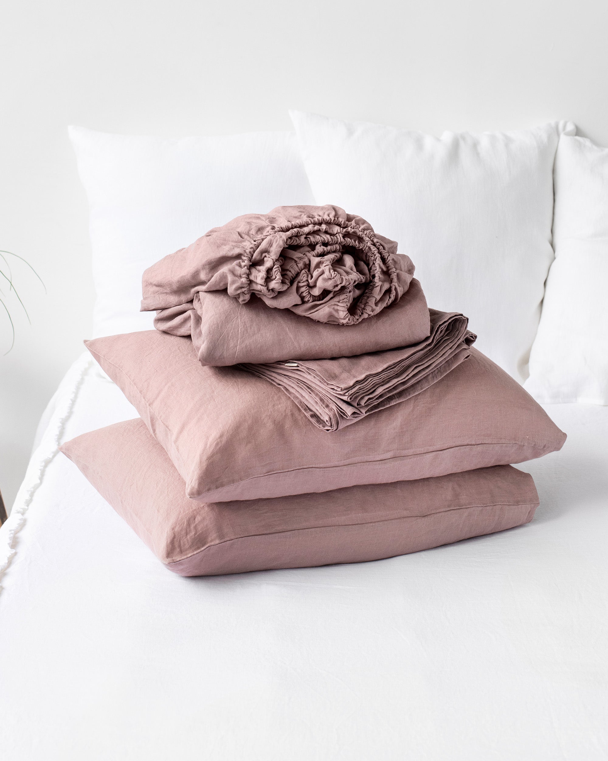 Woodrose linen sheet set